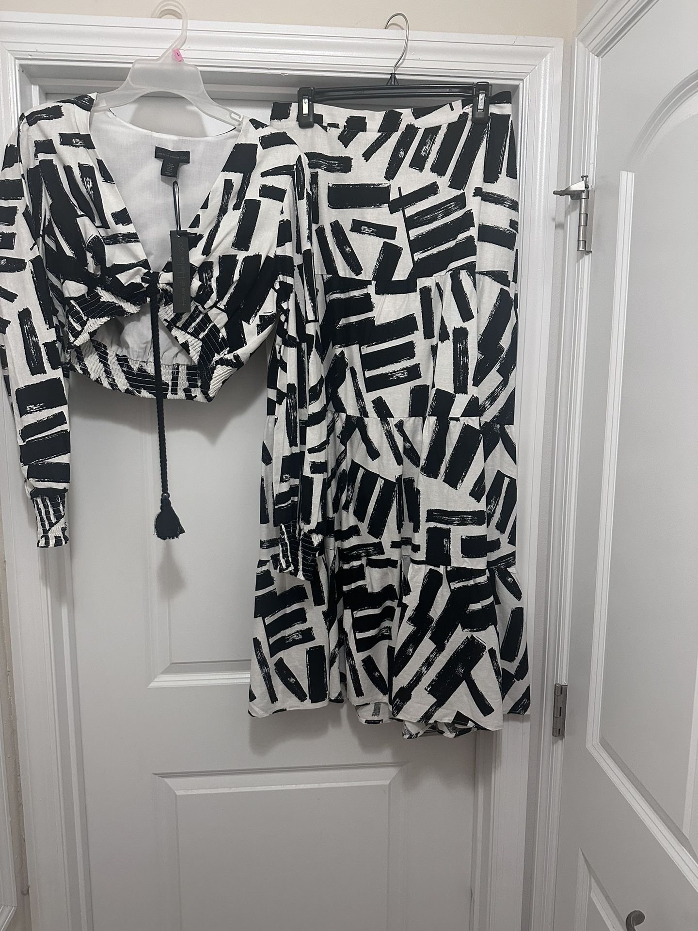 Classy Two Piece Skirt And Top