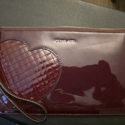 Michael Kors Wristlet 