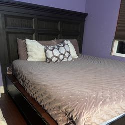 King Size Bed 
