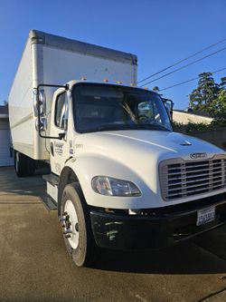 2015 Frightliner Box truck