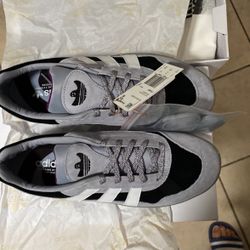 Men Adidas Aloha Super / Mark Gonzales 8 1/2 for Sale in Houston, TX -  OfferUp