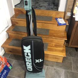 Oreck Vacuum . Like New