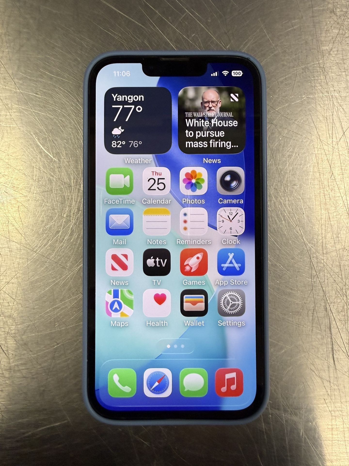 iPhone 16 E Unlocked Works Like New