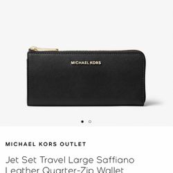 Michael Kors Travel Quarter Zip Wallet