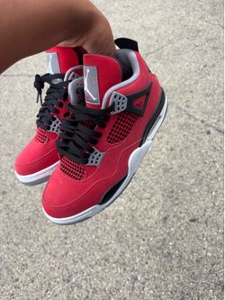Jordan retro 4s