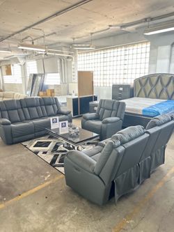 Sofa + loveseat