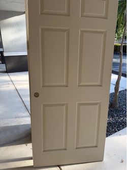 Like new 6 panel doors