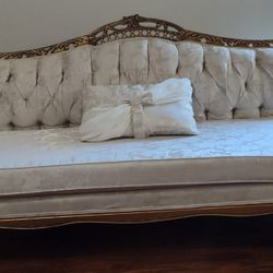 Vintage Couch 
