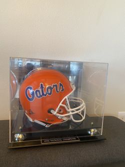 Riddell Florida Gators Football Helmet VSR2-Y Youth Large with Display Case