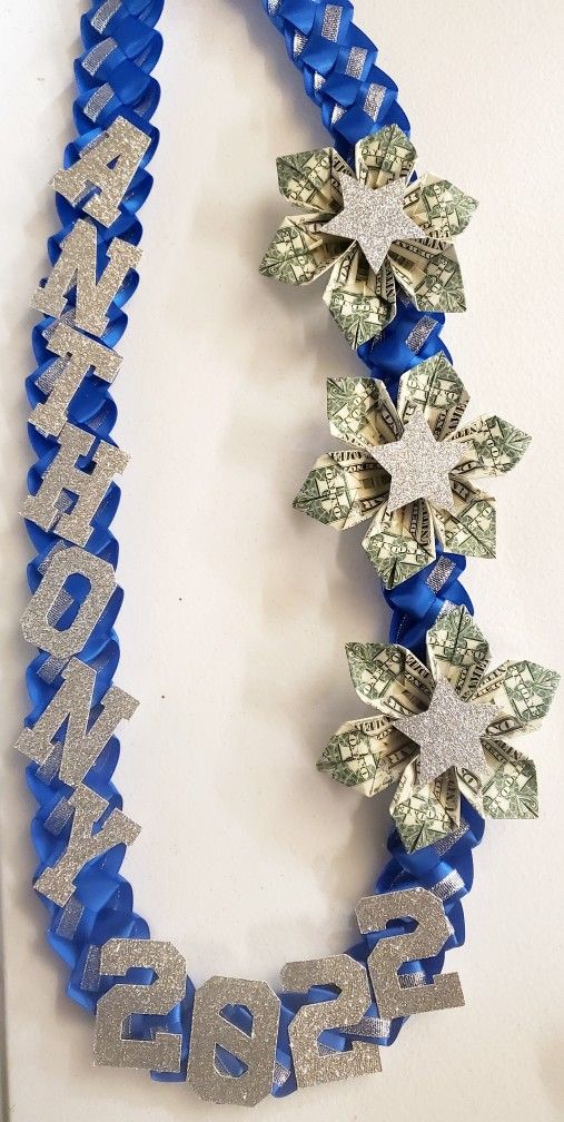 Graduation Money Lei W/name