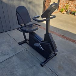 EXEERCISE WORKOUT MACHINE