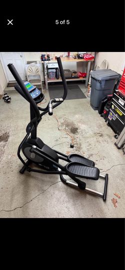 Elliptical workout machine