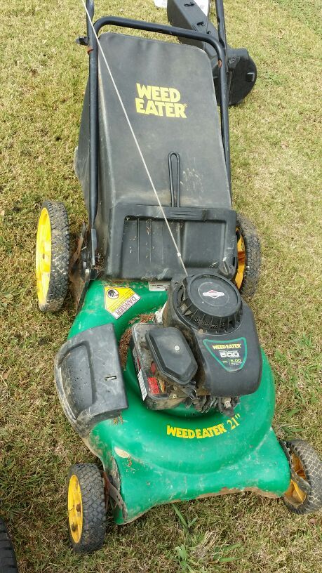 21" Lawn mower with bag - Weed Eater