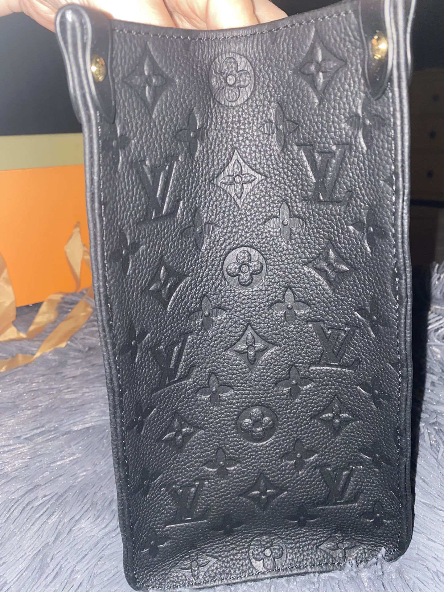 Onthego MM Bag for Sale in Mesa, AZ - OfferUp