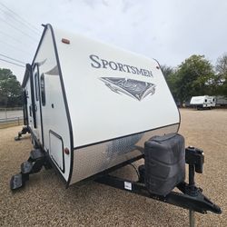 2016 KZ Sportsmen 281RLSS Show Stopper