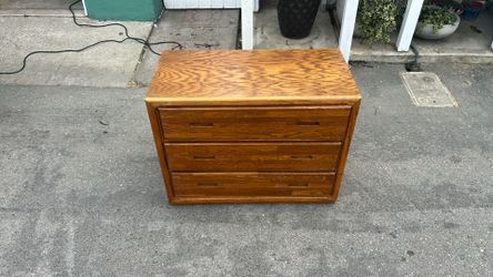 Free dresser!