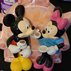 Rare Vintage DISNEY MICKIE & MINNIE MOUSE DRINKING TEA ON SOFA TEAPOT - KREISLER