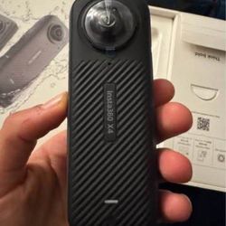 Insta360 x4