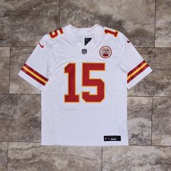 Patrick Mahomes Kansas City Chiefs Men’s Nike Dri-FIT NFL Limited Football Jersey Size Medium