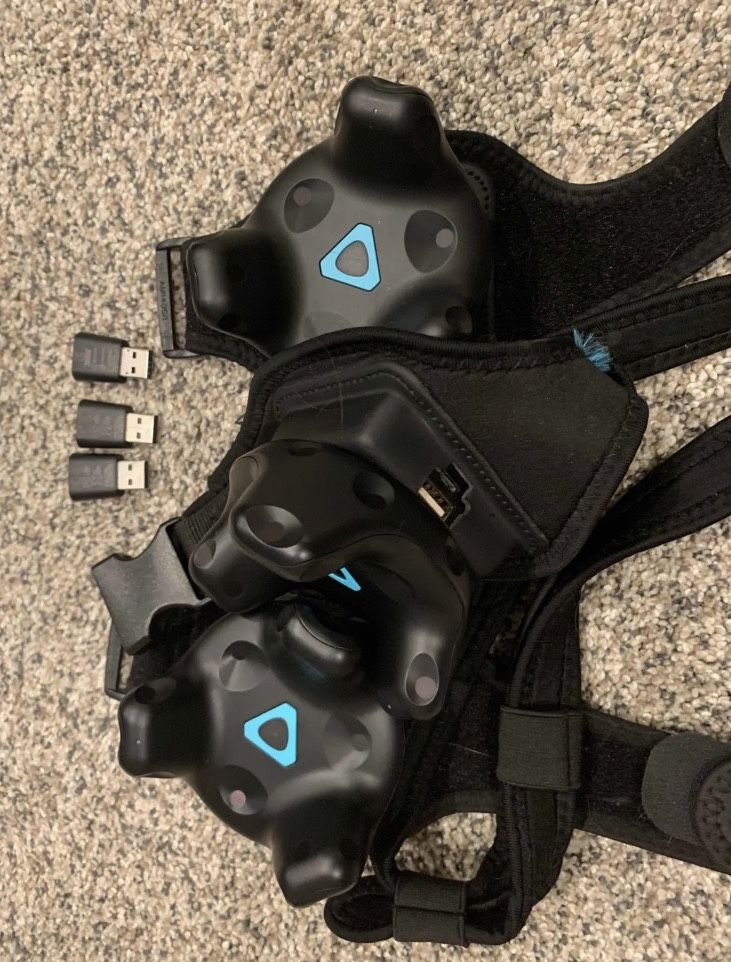 3 HTC Vive Tracker 3.0 with Belt + Straps + USB Hub VR VRChat full body tracking