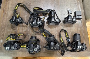 D3300 and D3200 Nikon DSL cameras