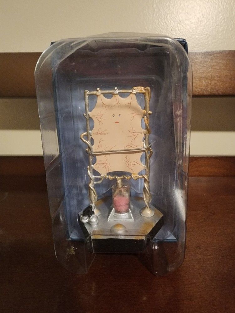 Doctor Who "Lady Cassandra" Action Figure