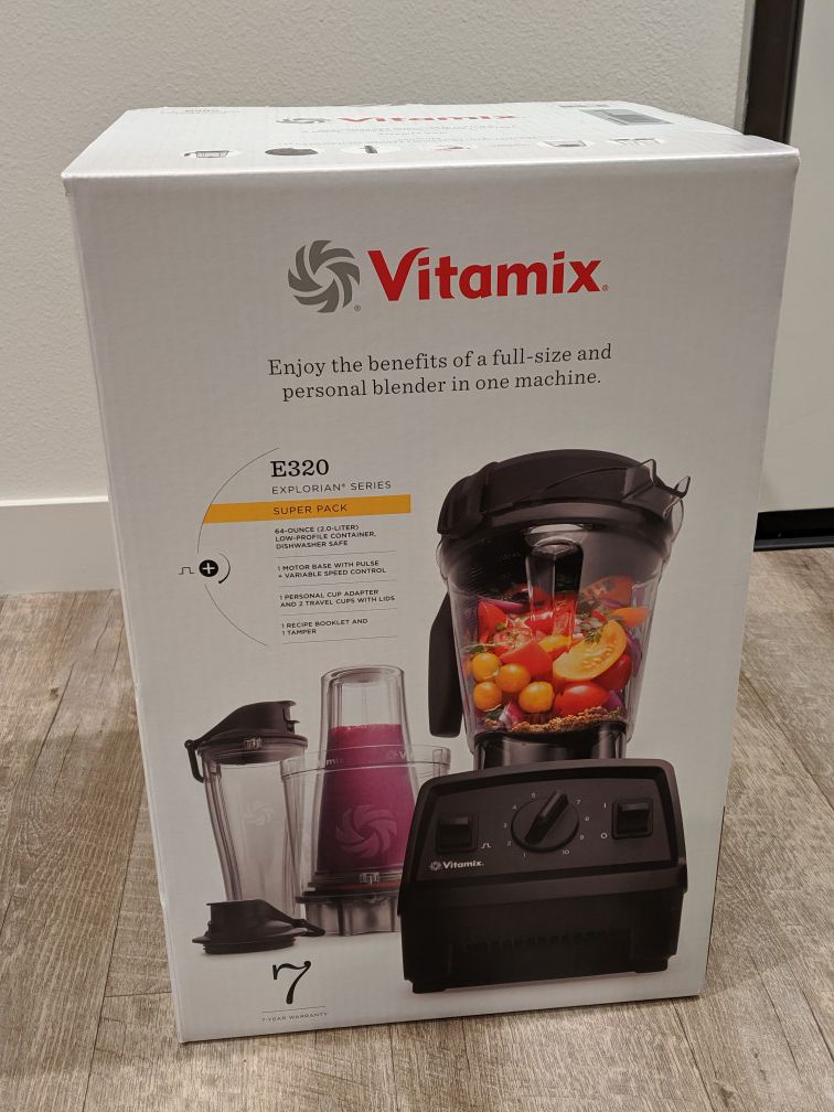 Vitamix E320 Explorian Series Super Pack for Sale in Los Angeles