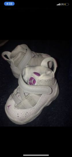 Baby shoes