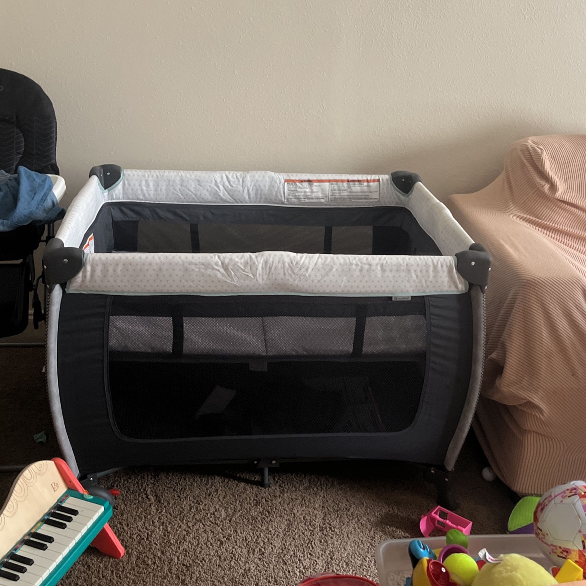 Like New Crib