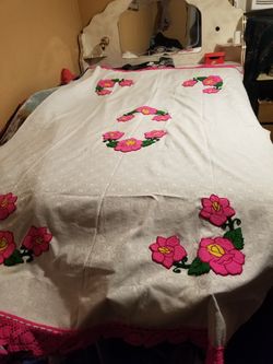 Mantel Bordado A Mano Grande Para 8 Personas