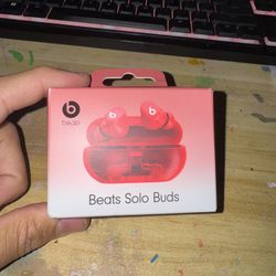 Beats Solo Buds