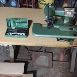 Blind Stitch Sewing Machine 