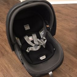 PegPerego Car Seat + Base 