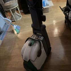 Big Green Machine Carpet Cleaner