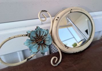 Hanging mirror