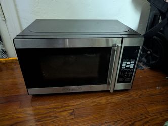 Microwave (11.5" x 17" x 1")
