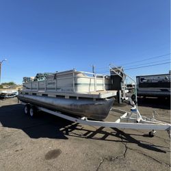 1999 Godfrey 240 Pontoon Boat 