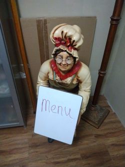 Vtg Old Grandma Waitress/Maid  Statue