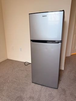 Mini fridge