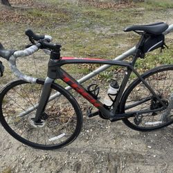 TREK ÈMONDA 