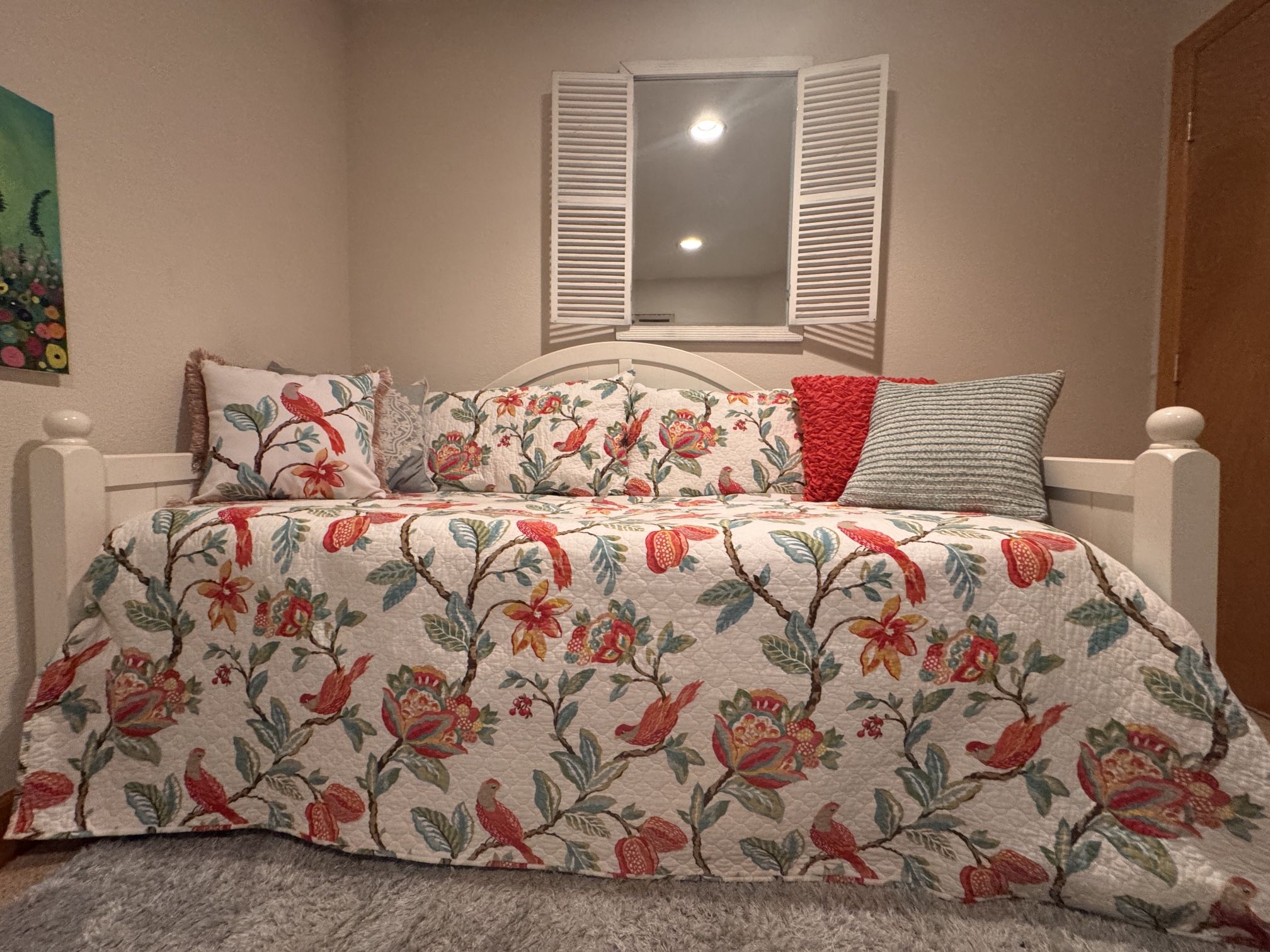 Daybed, Table, Desk