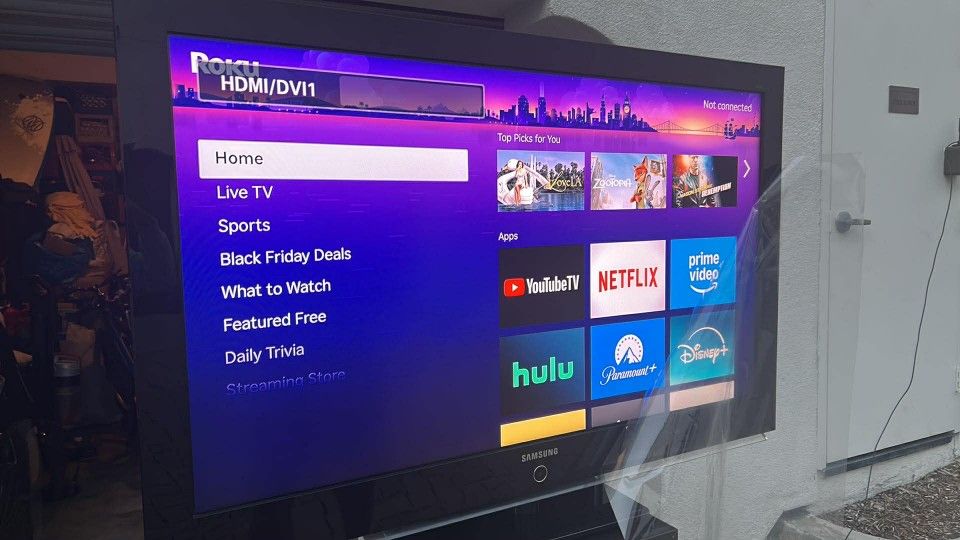 Samsung LN-S5296D 52" HDTV LCD Roku TV 12.8 Billion Colors 