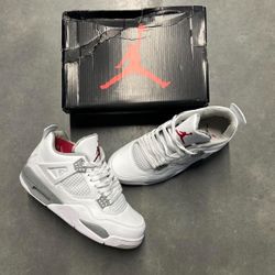 Jordan 4 Oreos (size 11)