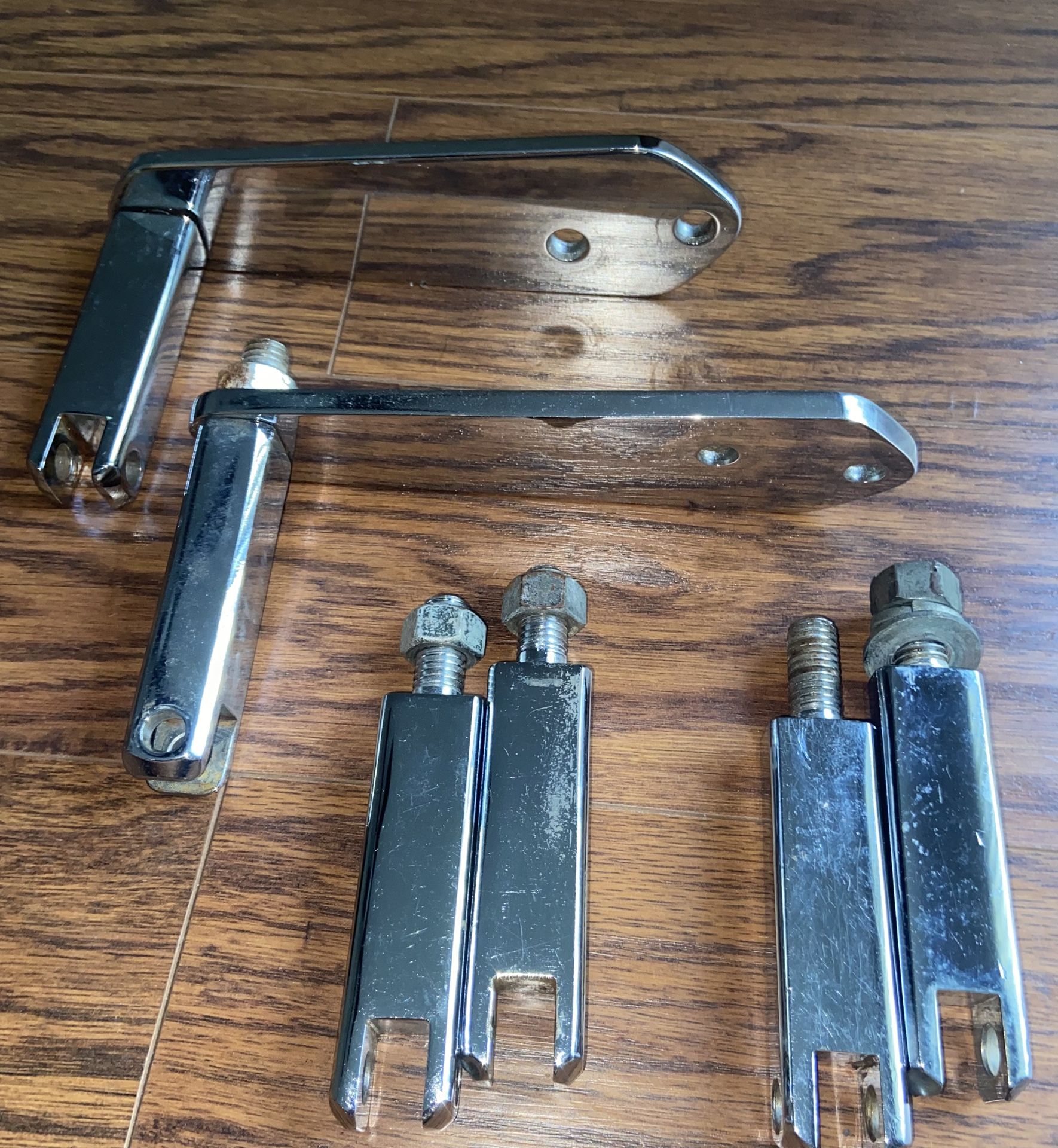 2–sets Of Harlet EVO FXR EVO Dayna Chrome Front Highway Footpeg Peg Mount Corvus  And Harley OEM Highway Pegs Mounts Harley Dyna FXD Superglide Low ri