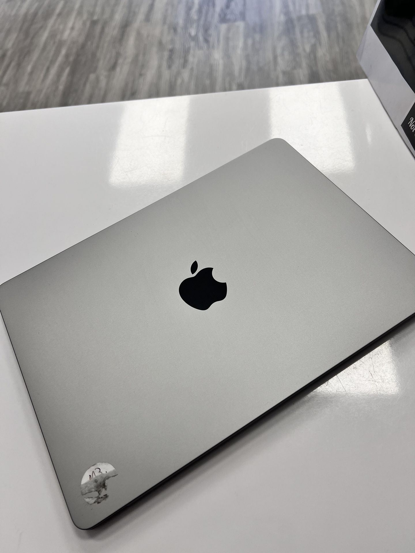 MacBook