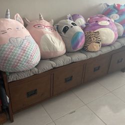 Squishmallows 5 Extra Large, One Medium And Two Small