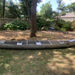 17foot Aluminum Canoe