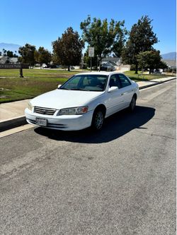 2000 Toyota Camry