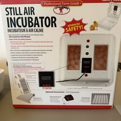 Still air incubator