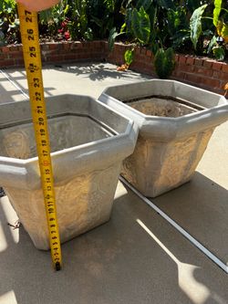 Large Plastic Square Planter Pots